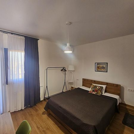 Hotel Home Tbilisi ภายนอก รูปภาพ