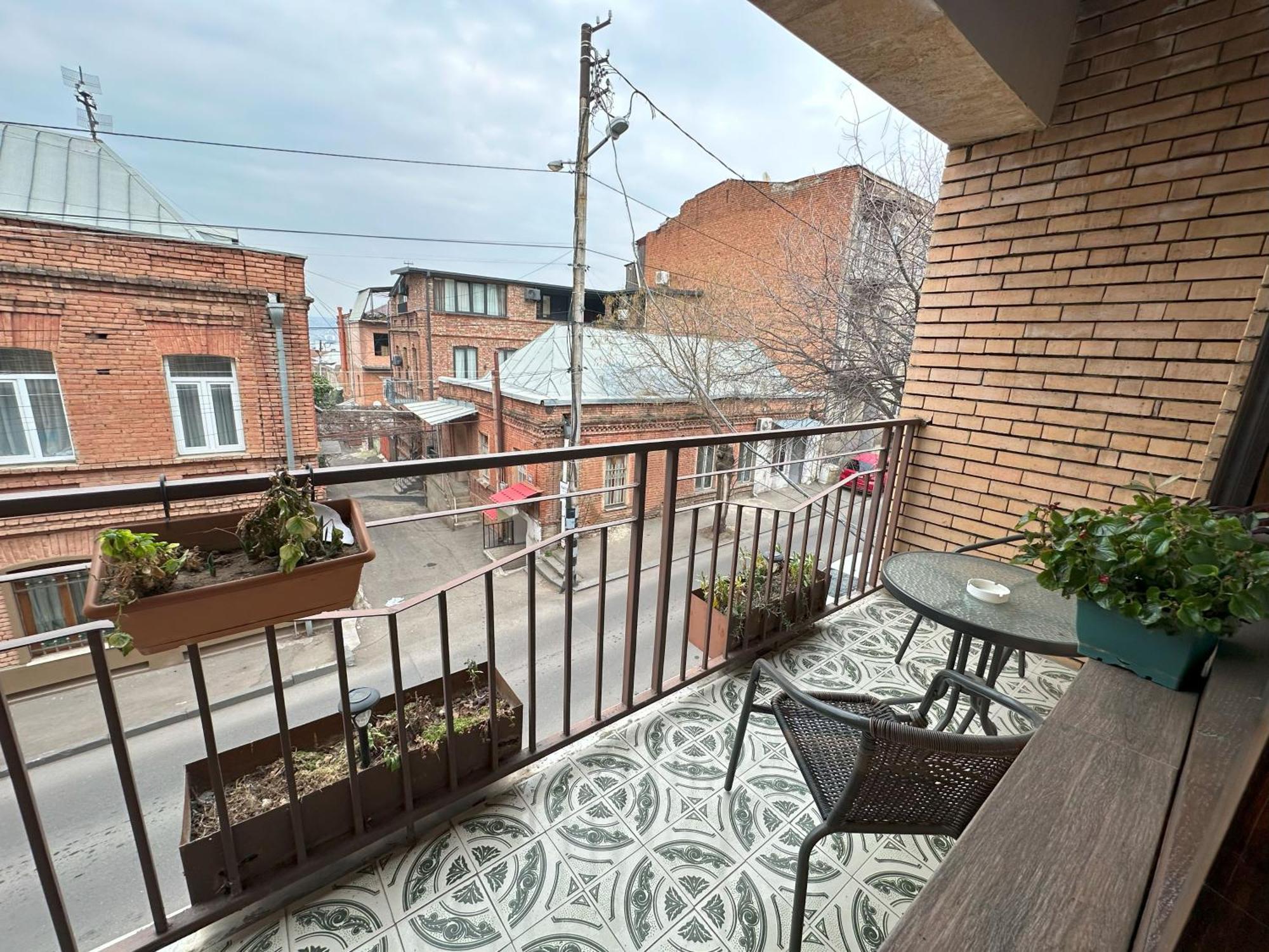 Hotel Home Tbilisi ภายนอก รูปภาพ