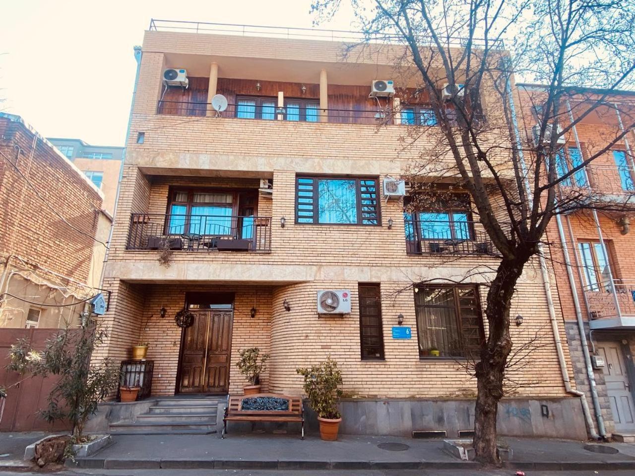 Hotel Home Tbilisi ภายนอก รูปภาพ