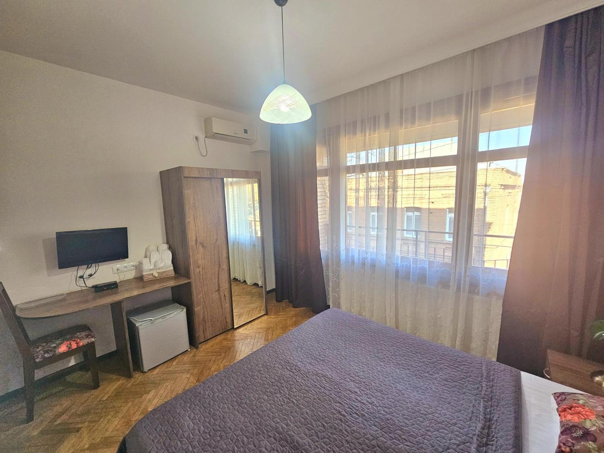 Hotel Home Tbilisi ภายนอก รูปภาพ